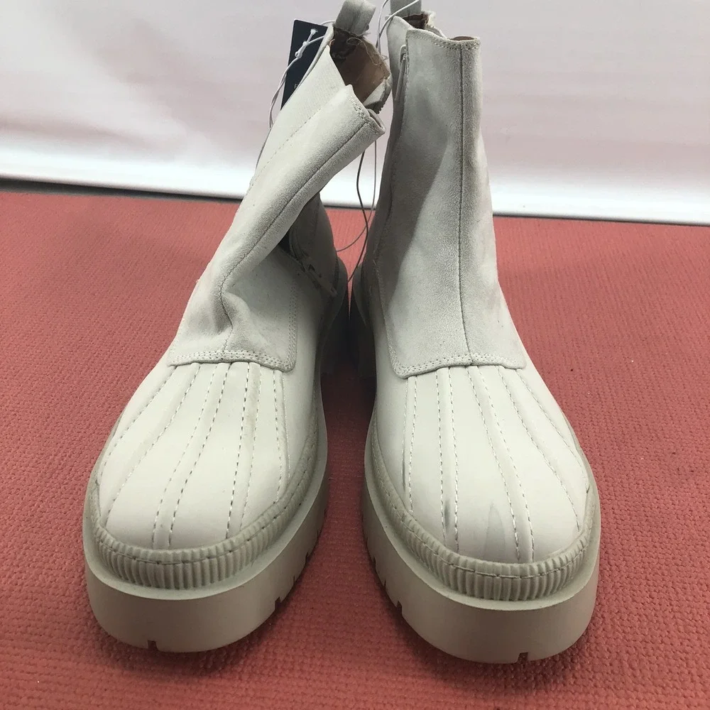 NEW Ella Off White Water Repellent Chelsea Duck Boot Universal Thread Womens 11M